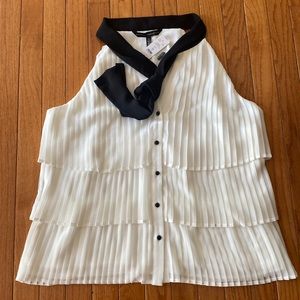 White House Black Market sleeveless top